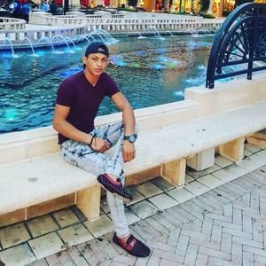 Meet your Posher, Robin